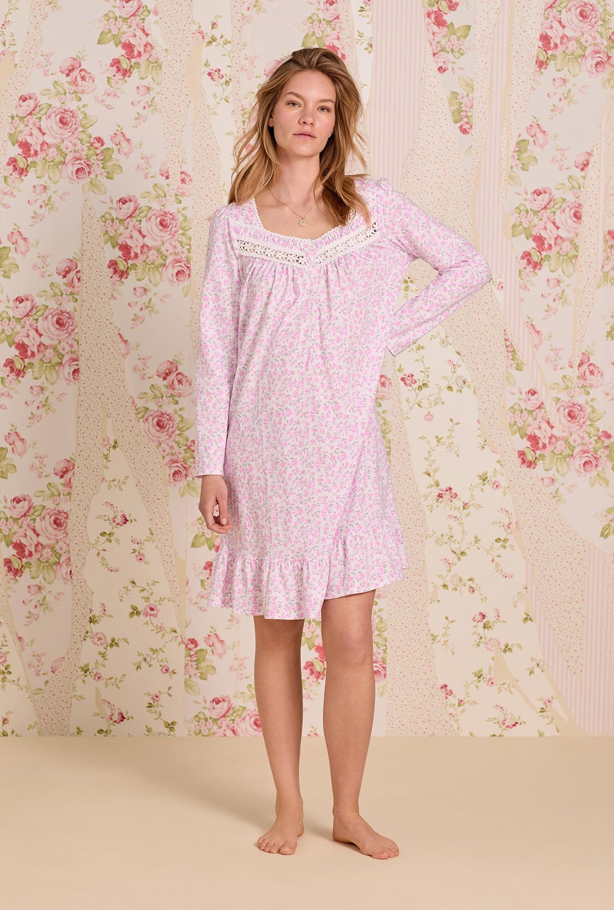 A lady wearing Rose Tangle Cotton Knit Long Sleeve Short Nightgown