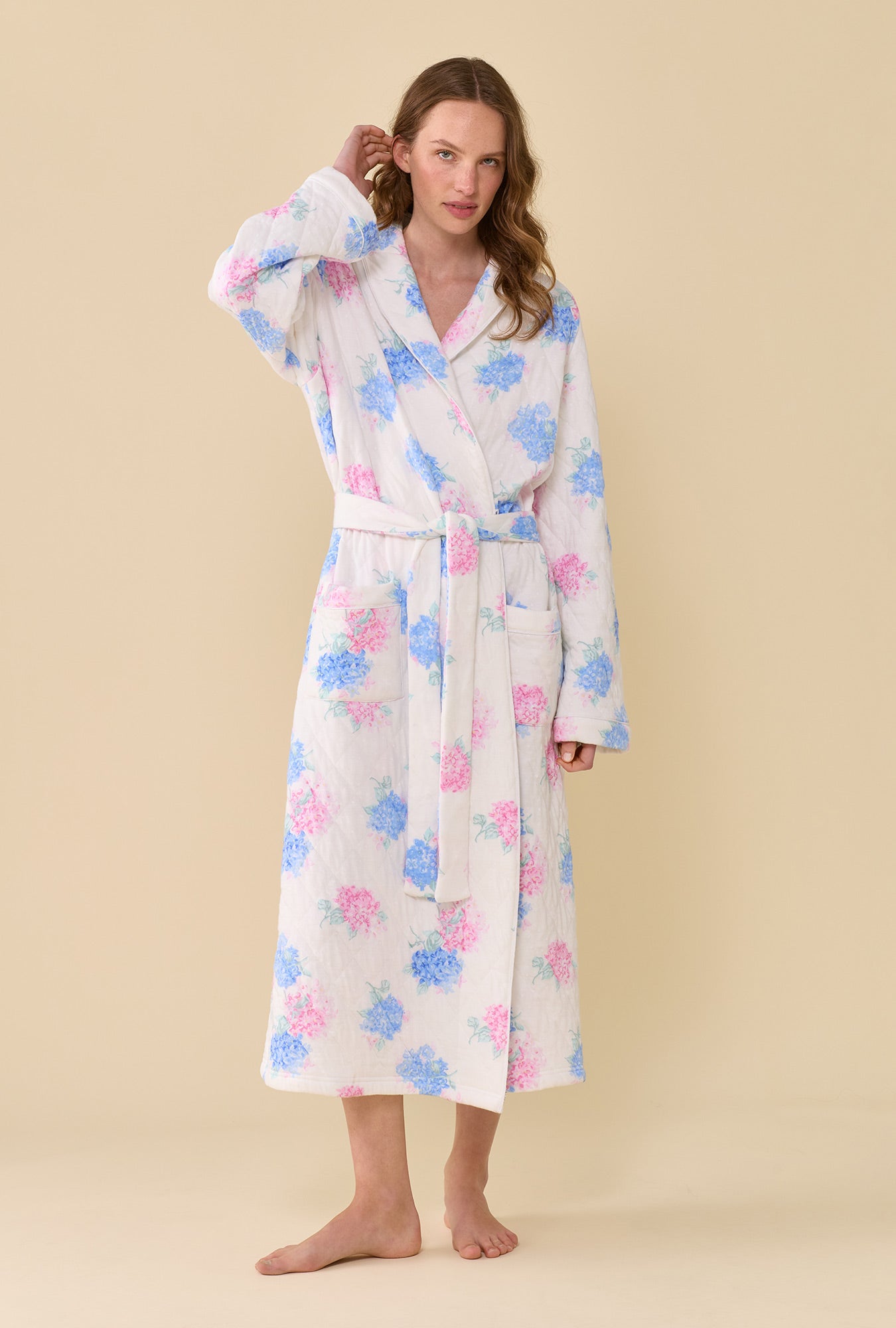 Hydrangea Blossom Dream Diamond Quilt Wrap Robe