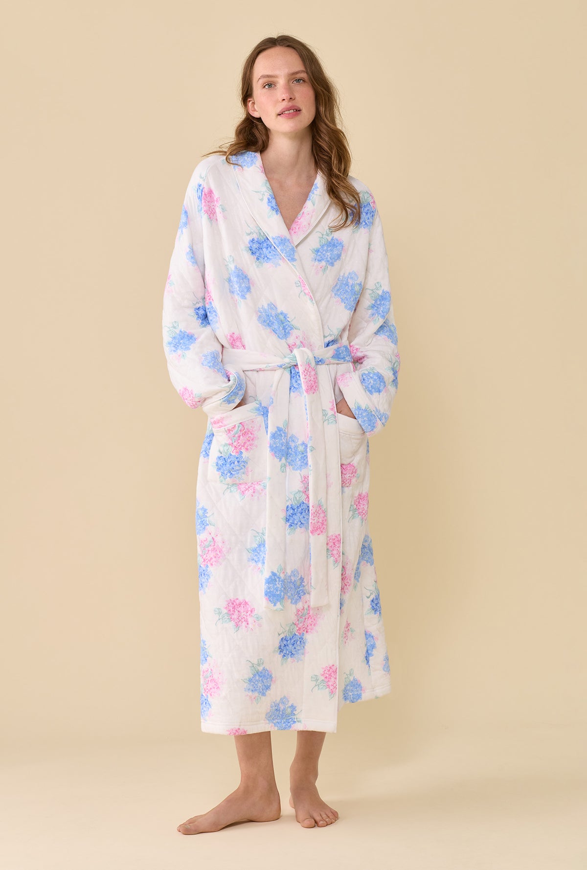 Hydrangea Blossom Dream Diamond Quilt Wrap Robe
