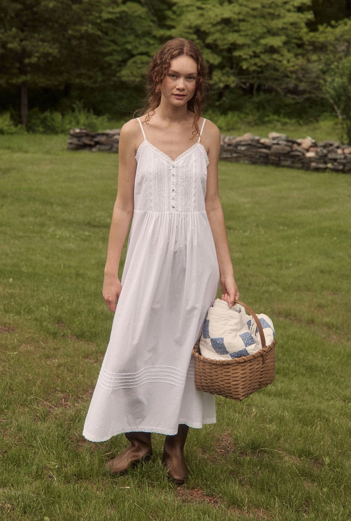 The &quot;Sylvie&quot; Iconic White Cotton Yarndye Chambray Ballet Nightgown