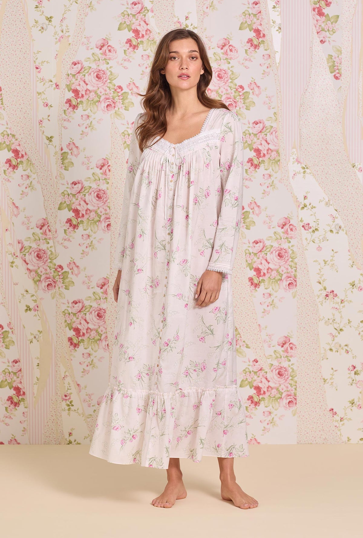 A lady wearing Blush Bouquet Cotton Lawn Button Front Robe looking front
