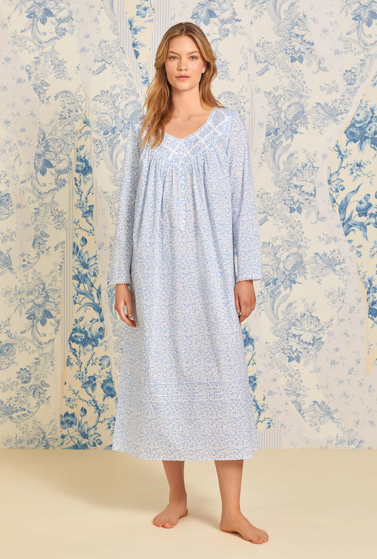 Poetic Floral Long Sleeve Nightgown