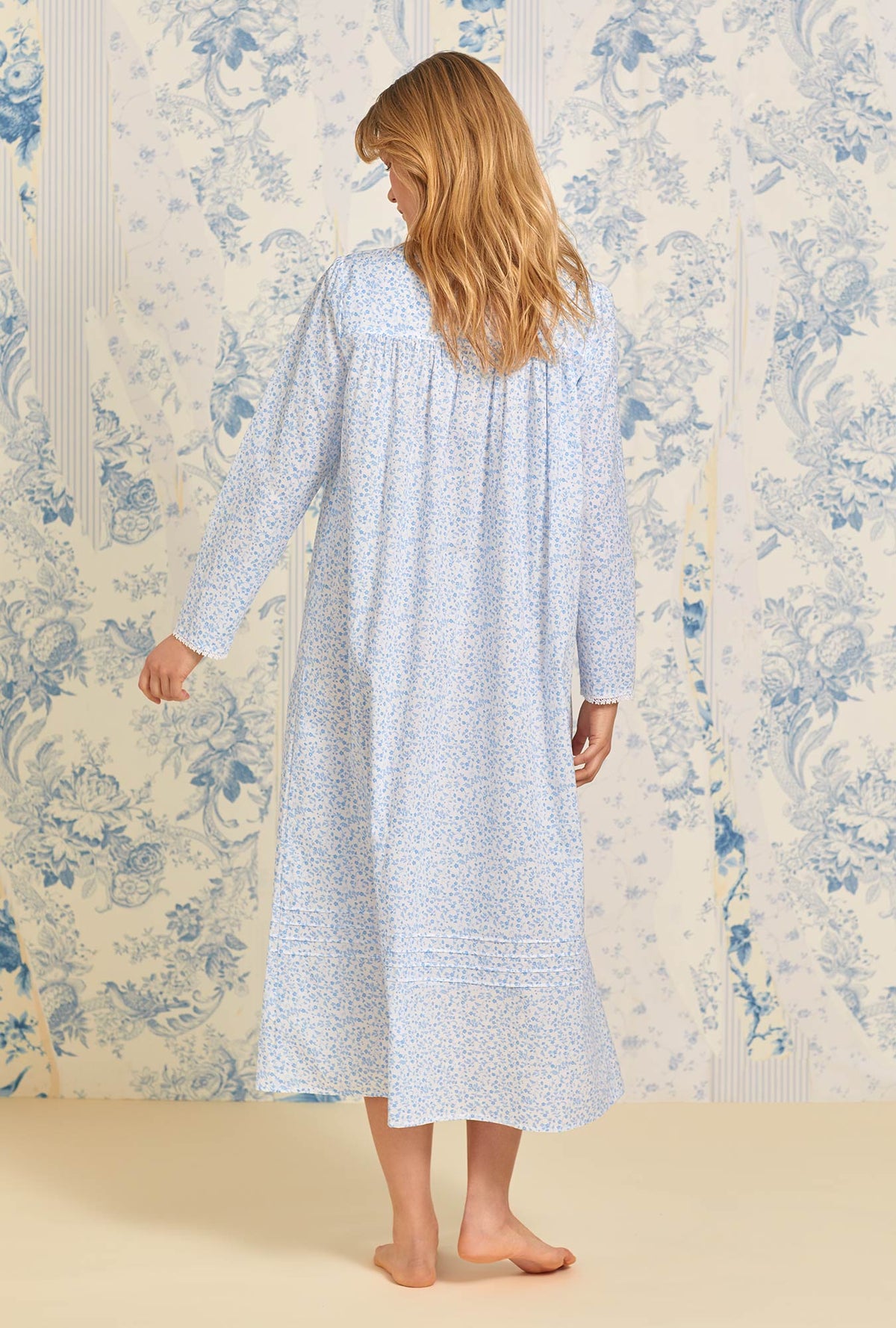 A lady wearing pacific petal Long Sleeve Nightgown