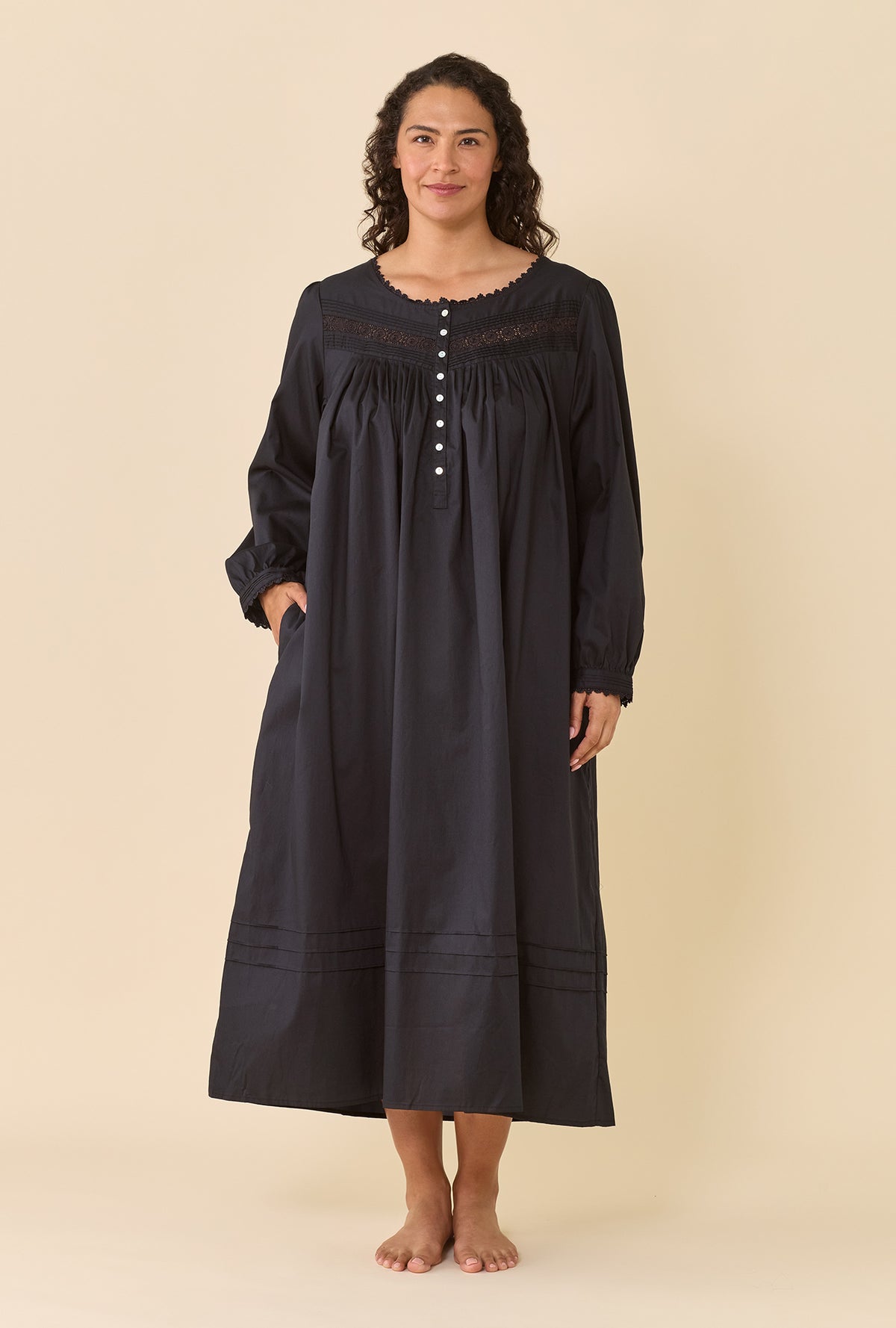 Heirloom Dream Long Sleeve Gown