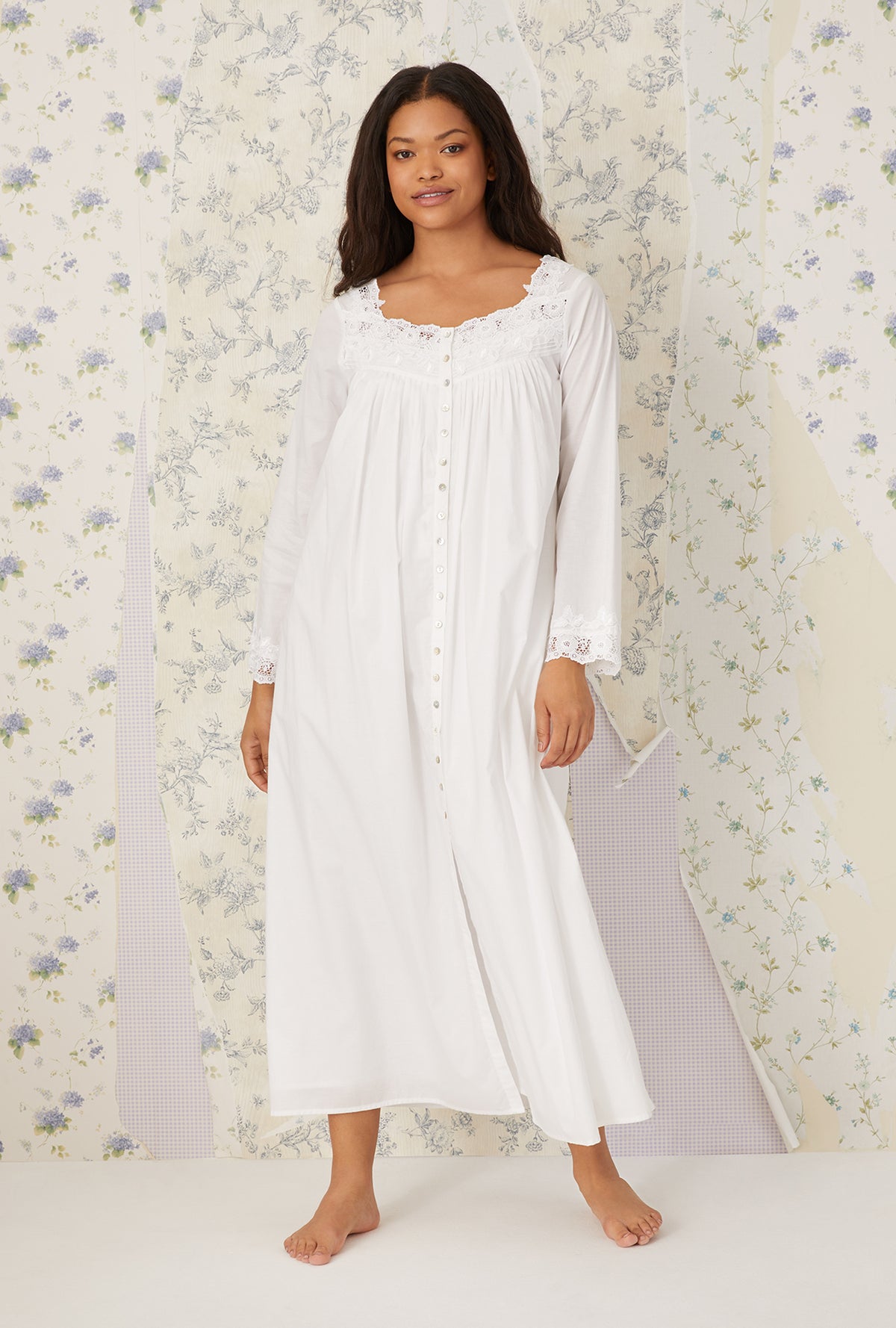 A lady wearing plus size white Florentine Lace Ballet Robe in a front view pose