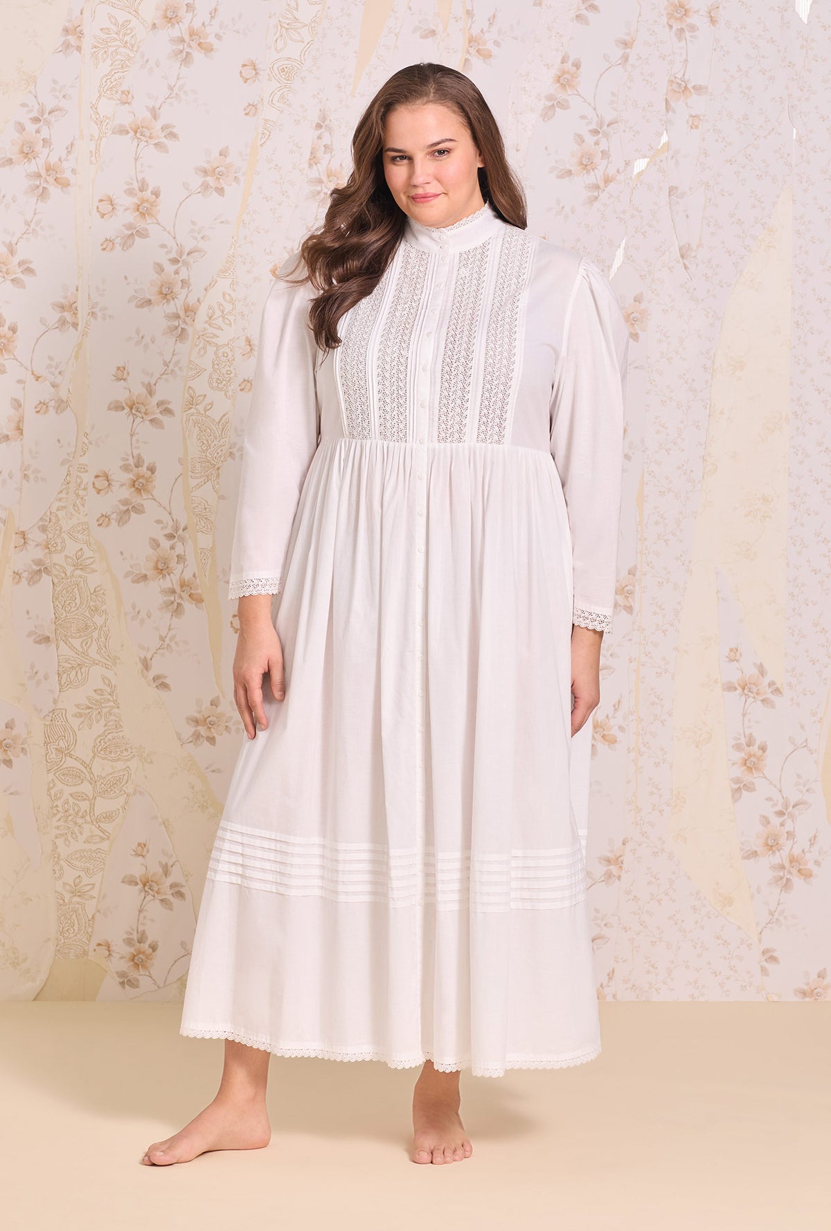 Victorian Dreams Robe