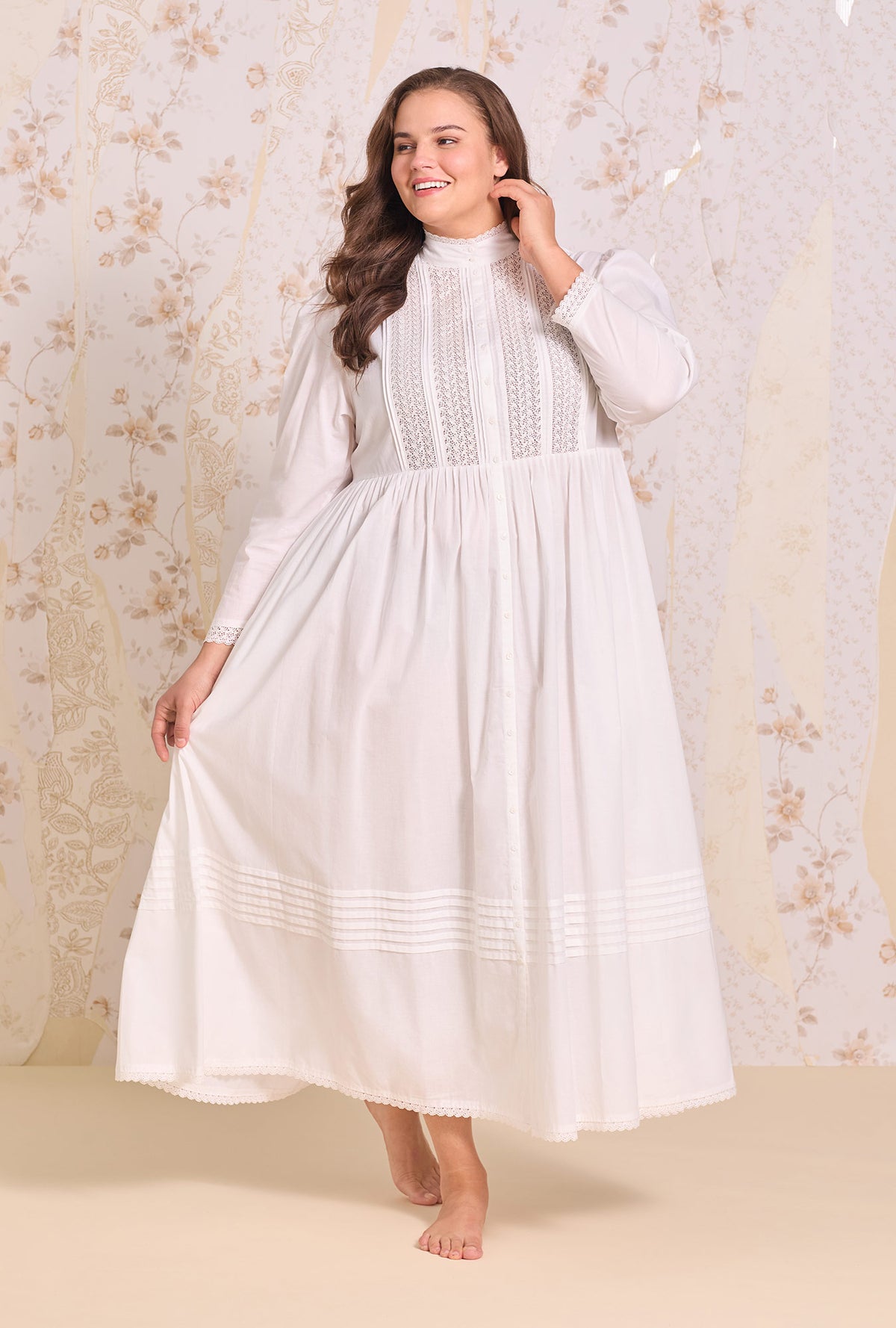 Victorian Dreams Robe