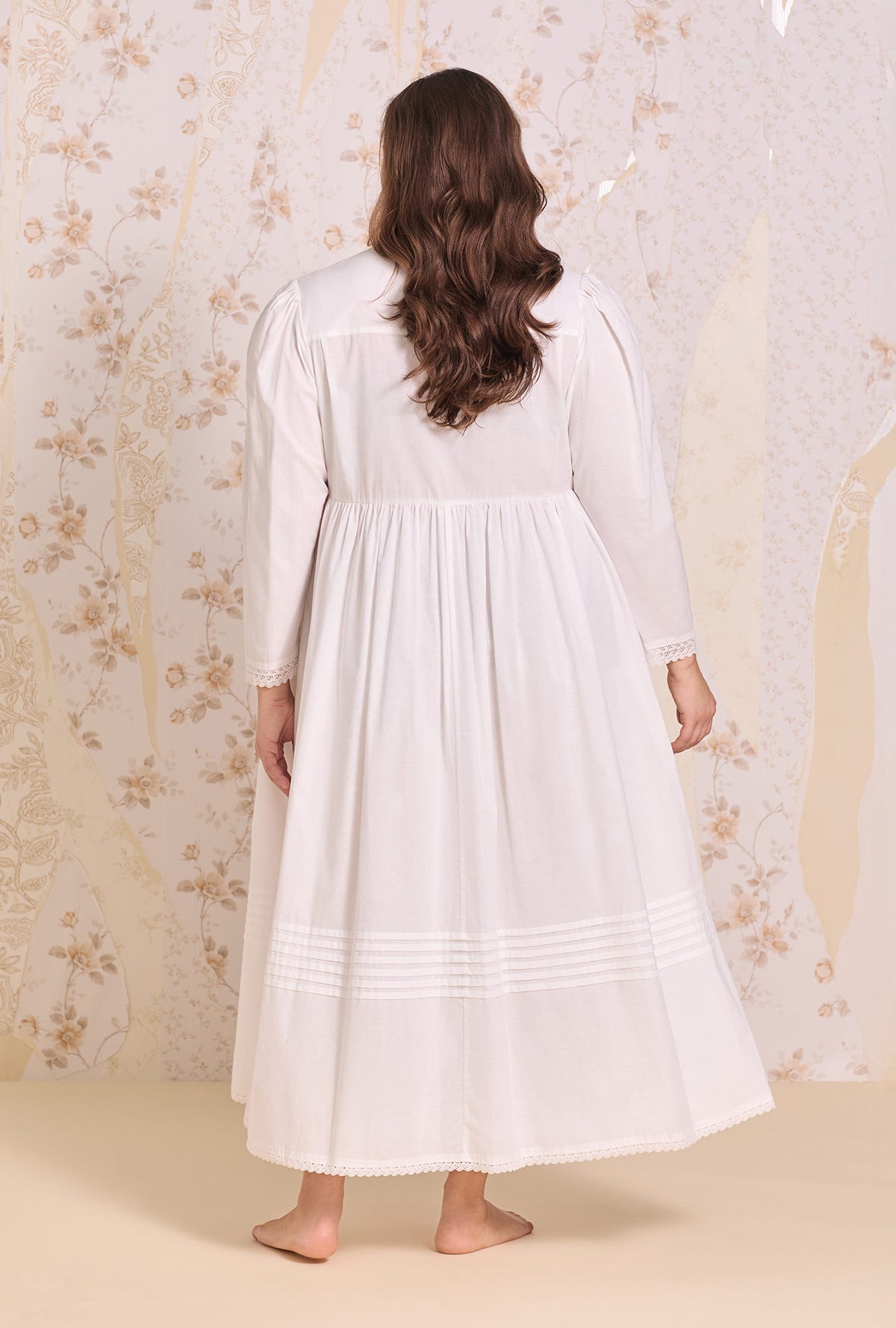 Victorian Dreams Robe