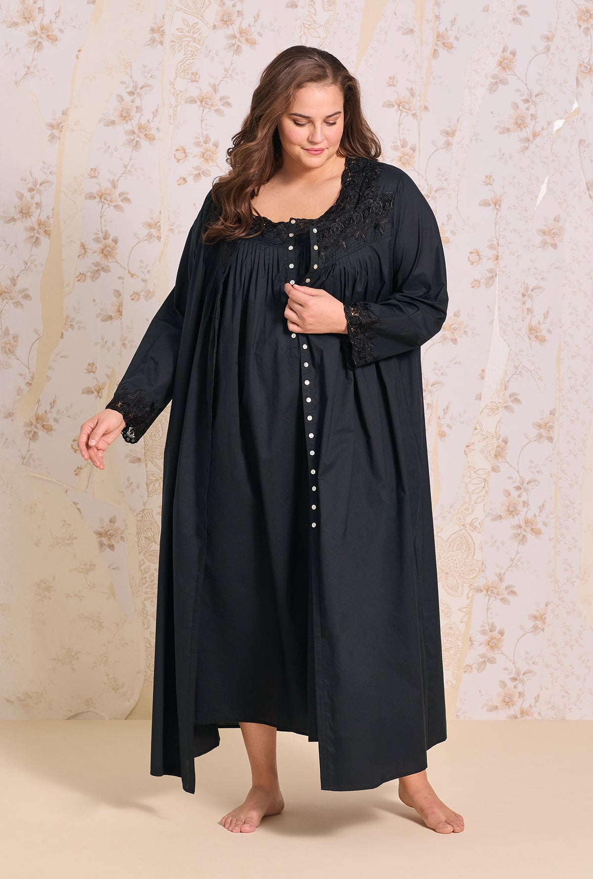 Florentine Lace Ballet Robe