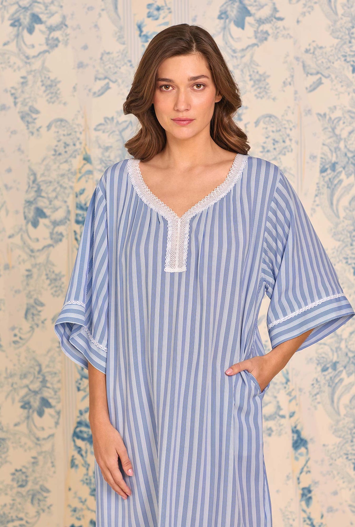 A lady weraring Harbour Stripe Ecovero™ Rayon Caftan closer look