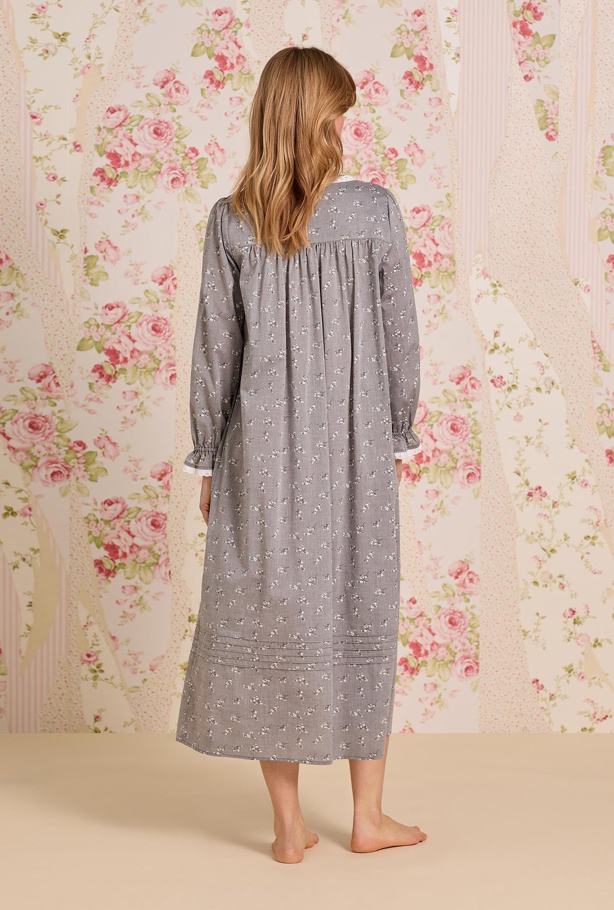 A lady wearing Pale Meadow Cotton Yarndye Long Sleeve Ballet Nightgown