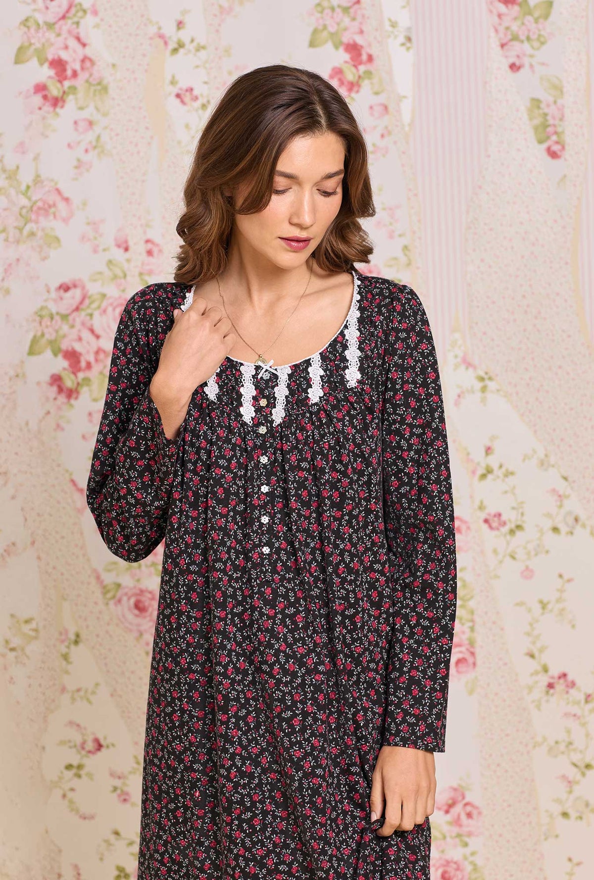 A Lady wearing Bordeaux Bloom Cotton Knit Long Sleeve Short Nightgown