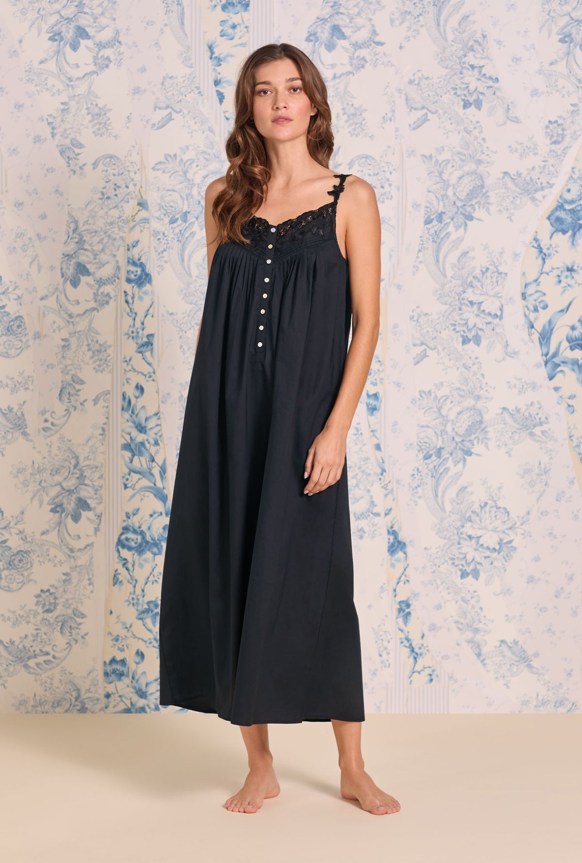 Florentine Lace Ballet Gown