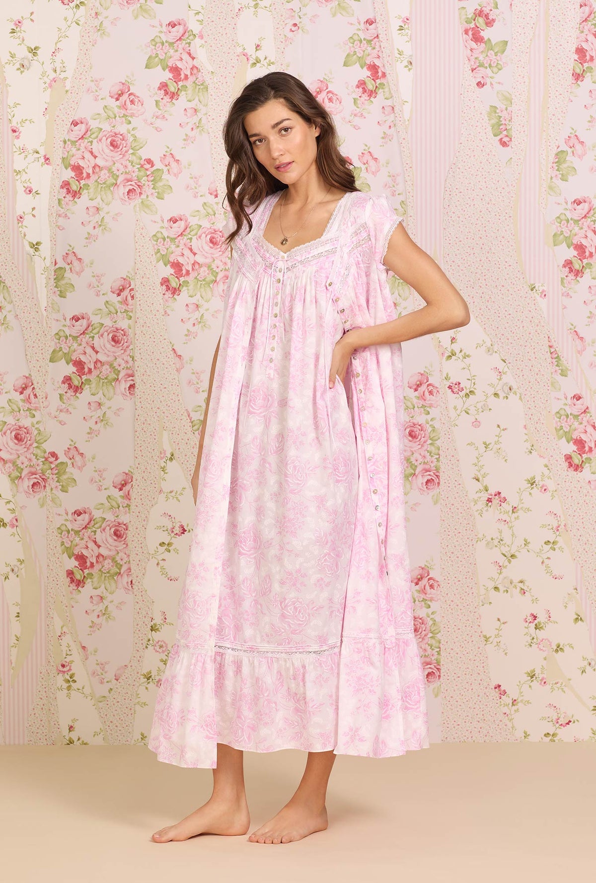  A lady wearing pink short sleeve Cotton Button Front Robe with  Romantic Roses print