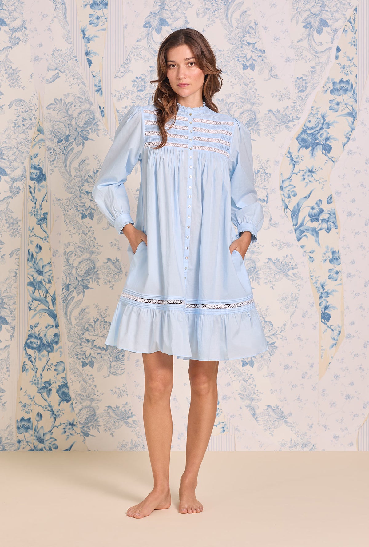 Cottage Dreams Short Robe
