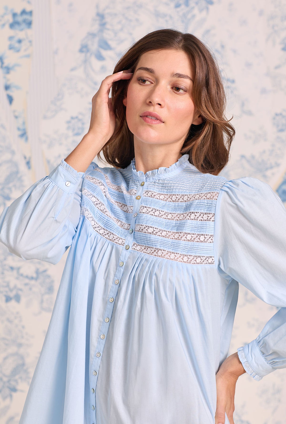 Cottage Dreams Short Robe