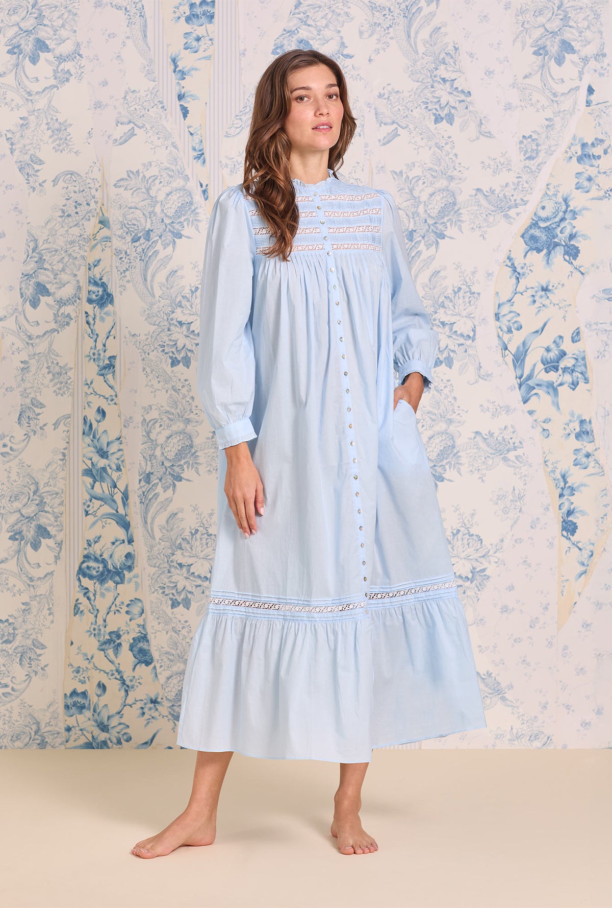 Cottage Dreams Long Robe