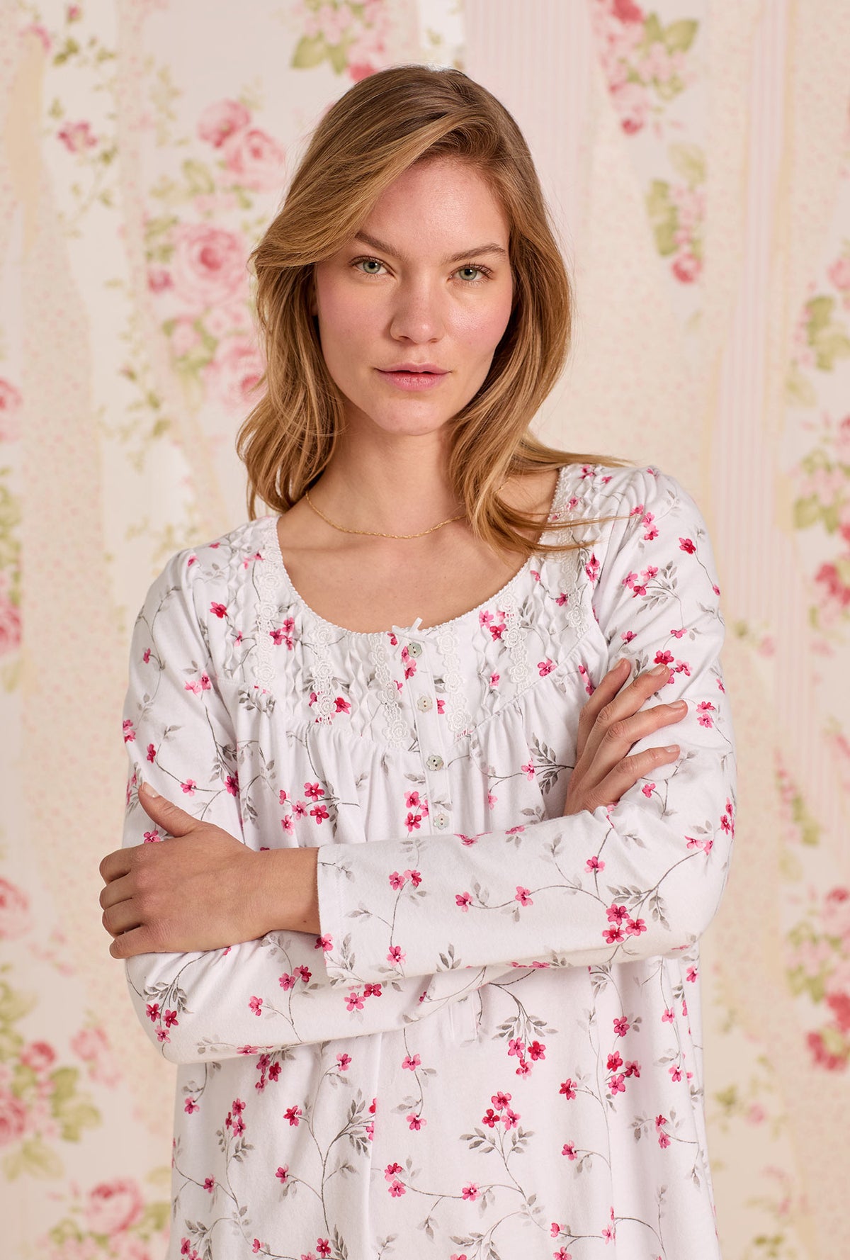 A Lady wearing Embervine Cotton Knit Long Sleeve Short Nightgown