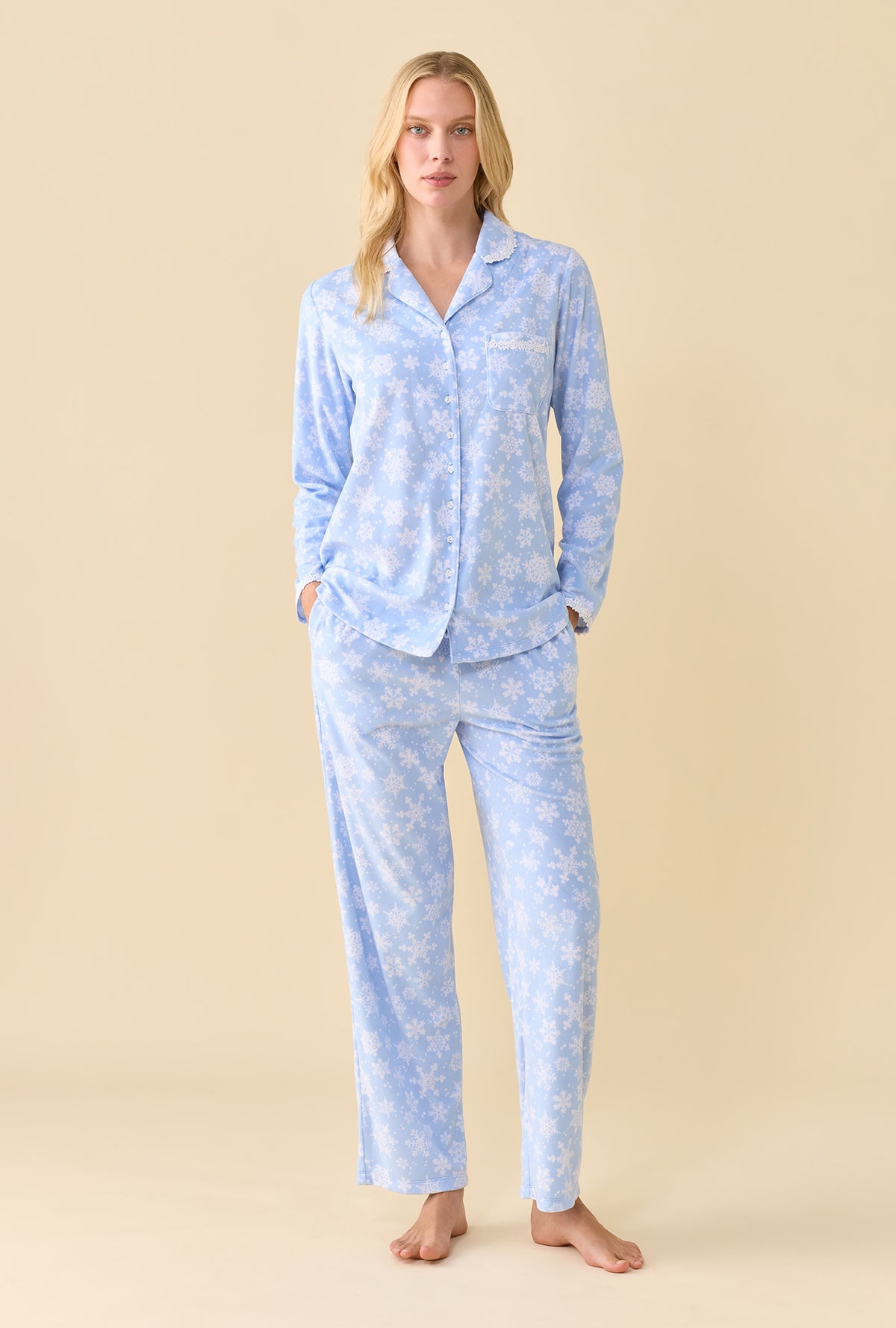 Blue Snowflake Dream Fleece 100% Poly Long Sleeve Pajama Set