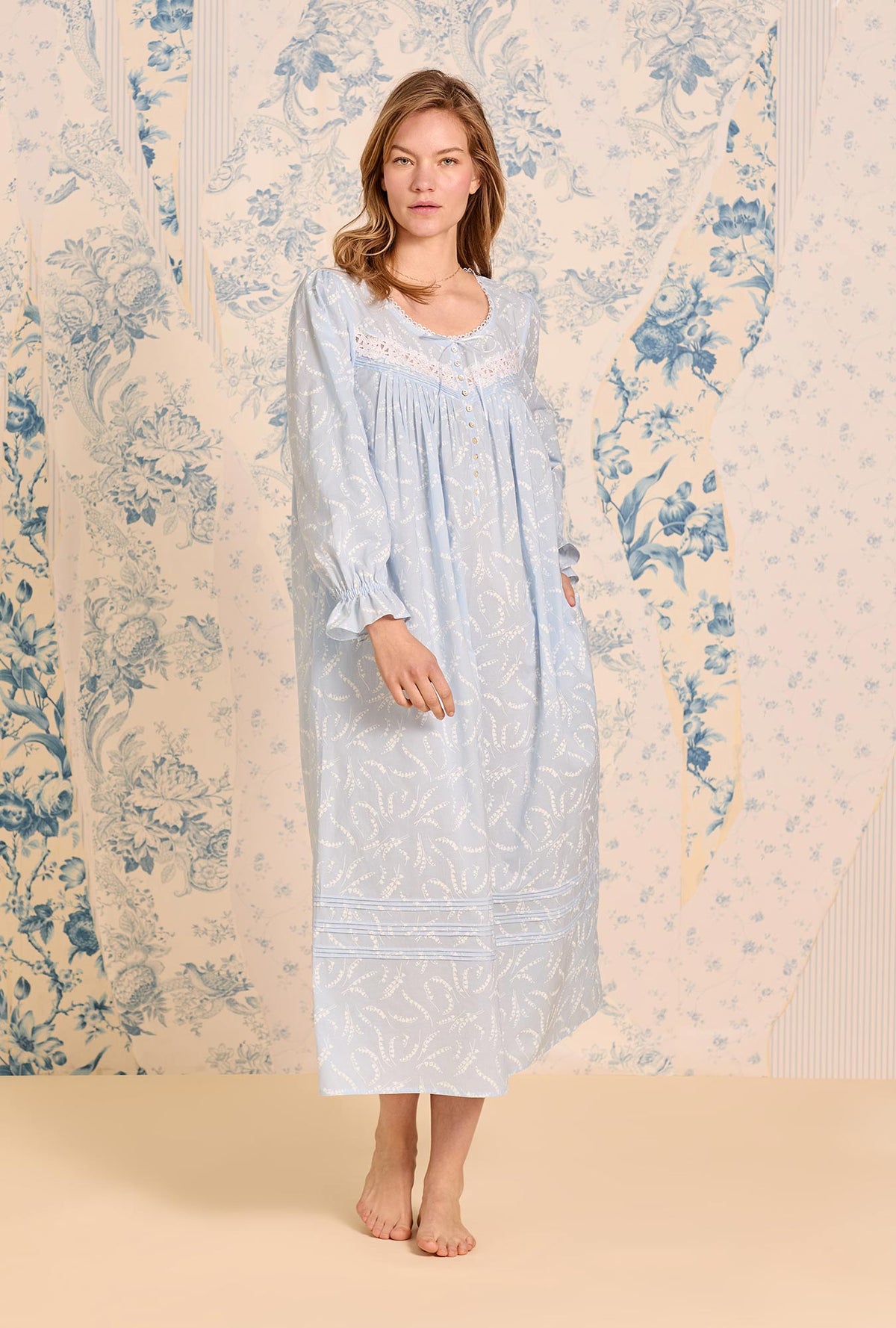 Moonlit Lily Long Sleeve Cotton Lawn Ballet Nightgown