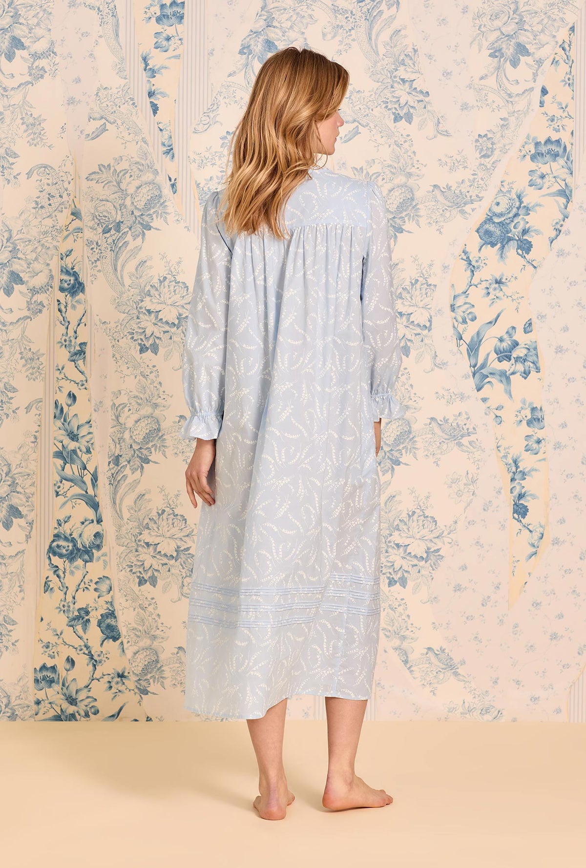 Moonlit Lily Long Sleeve Cotton Lawn Ballet Nightgown