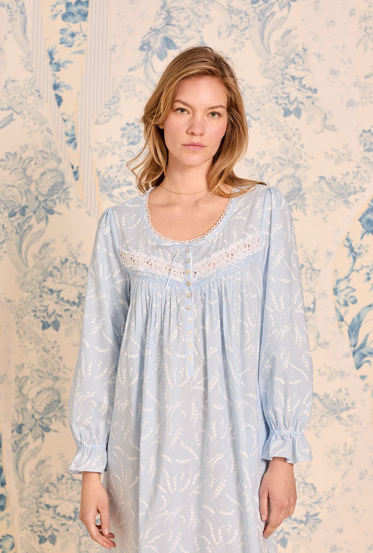 Moonlit Lily Long Sleeve Cotton Lawn Ballet Nightgown