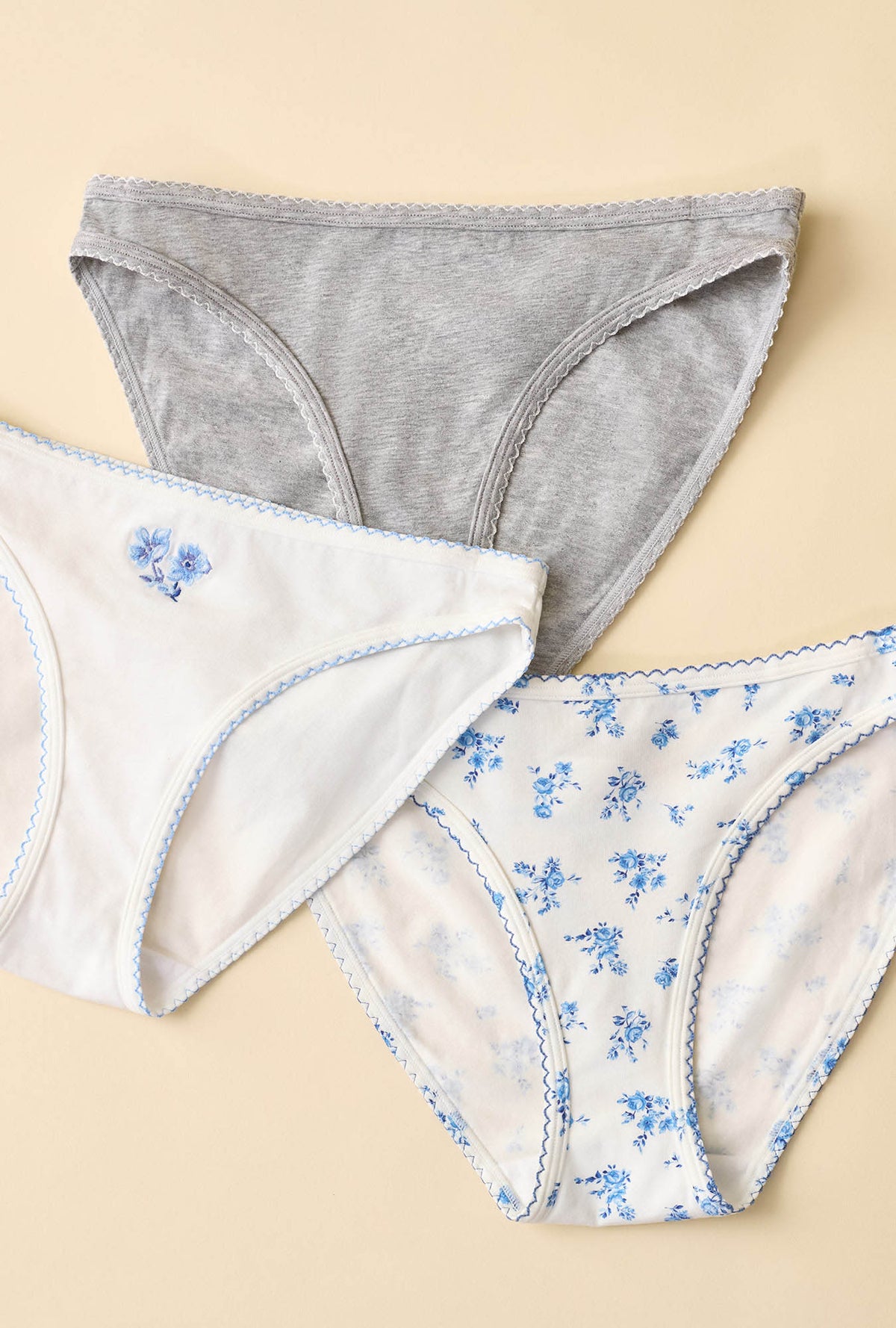 Cornflower Posy Cotton 3-Pack Bikini front look