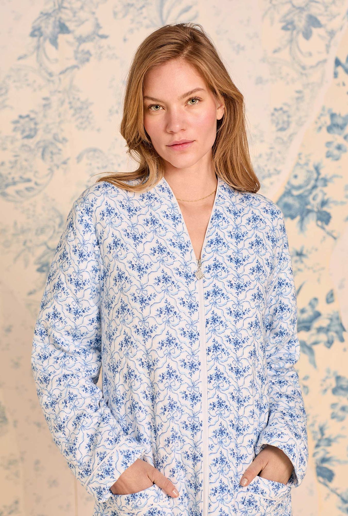 Celestial Bow Cotton Diamond Quilt Zip Robe
