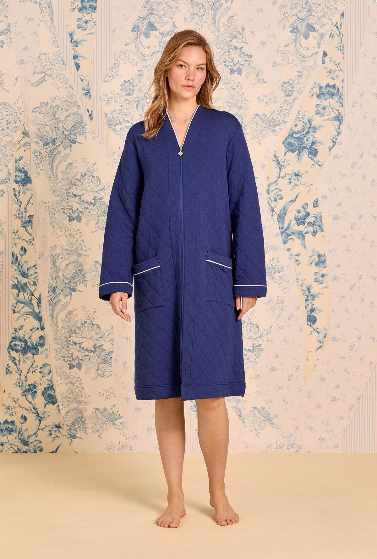 Classic Navy Cotton Diamond Quilt Zip Robe