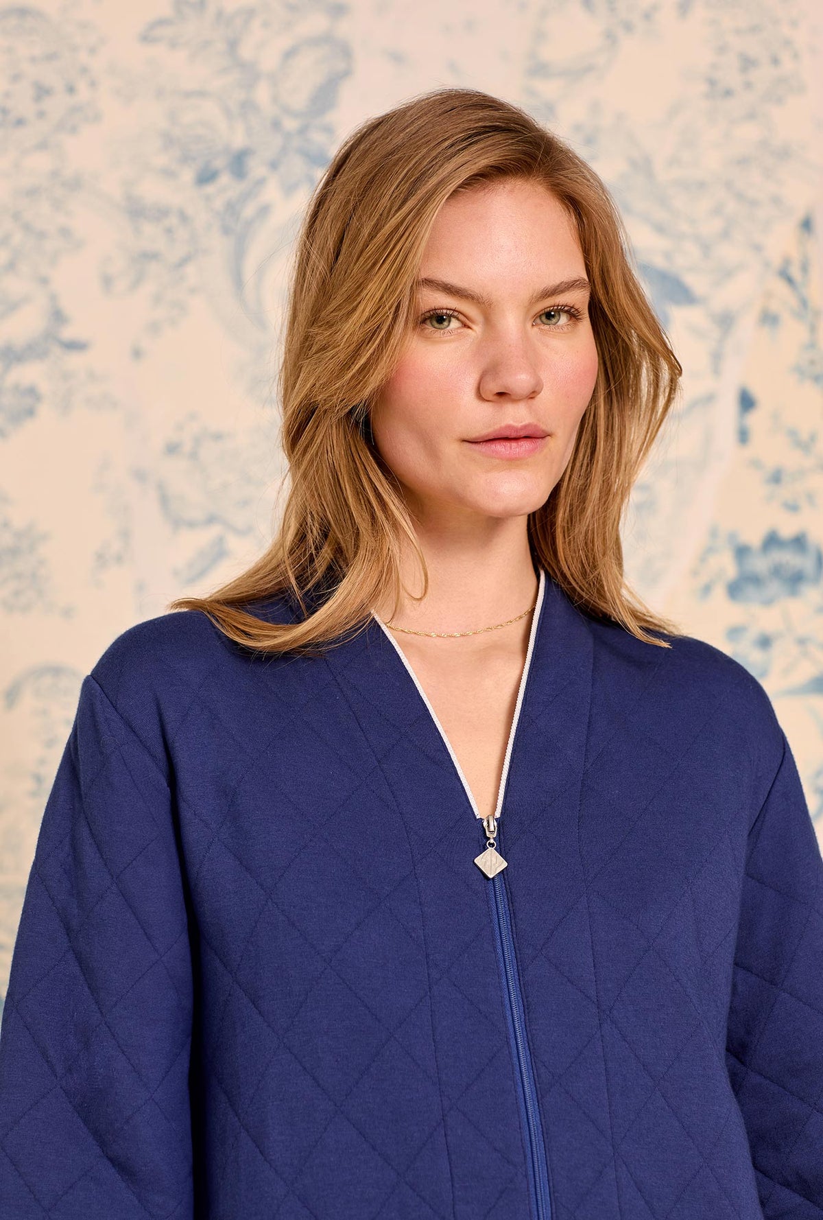 Classic Navy Cotton Diamond Quilt Zip Robe
