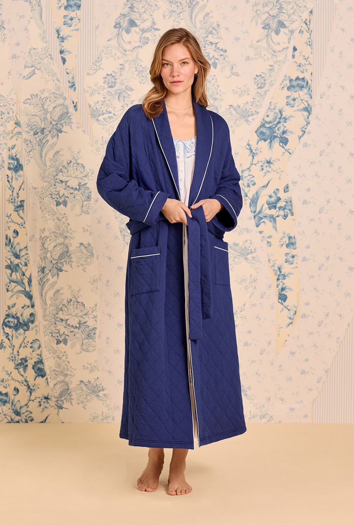 Classic Navy Cotton Diamond Quilt Wrap Robe