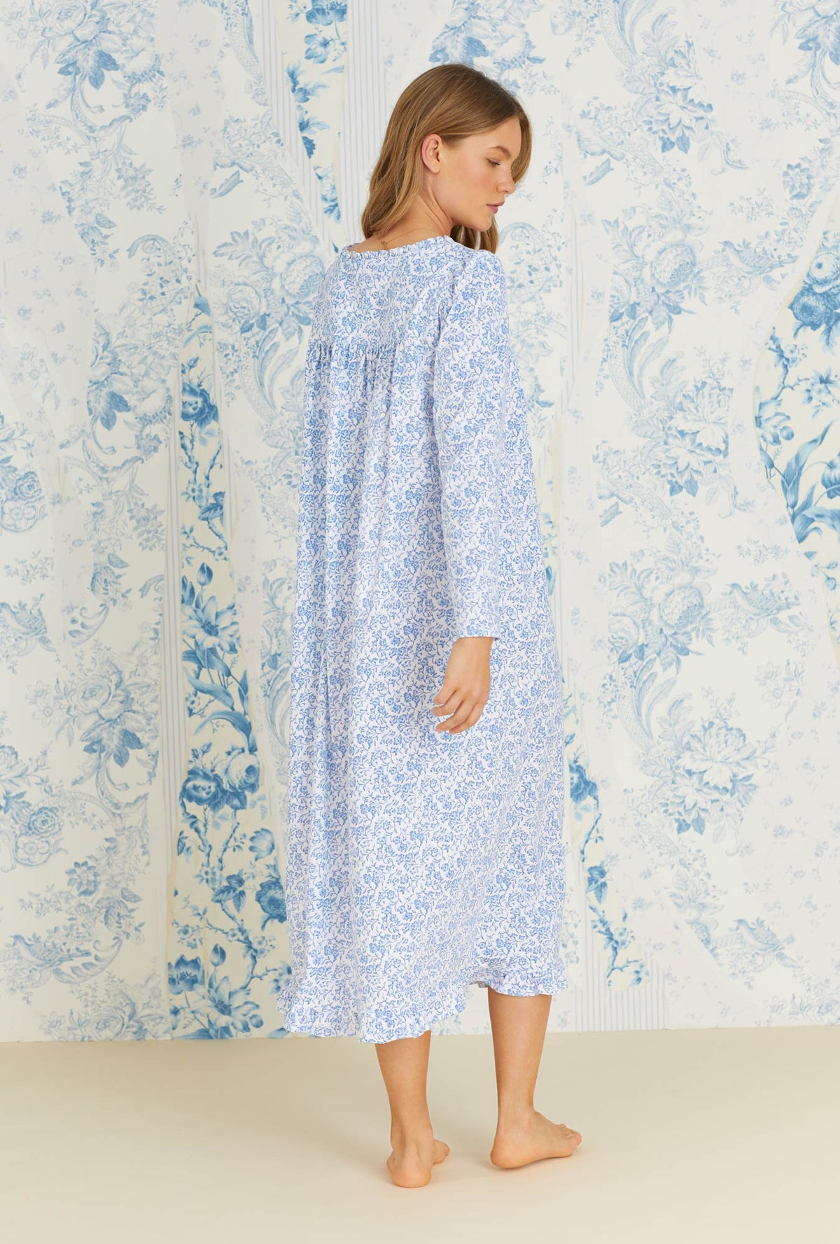 Blue Scroll Floral Cotton Knit Long Nightgown