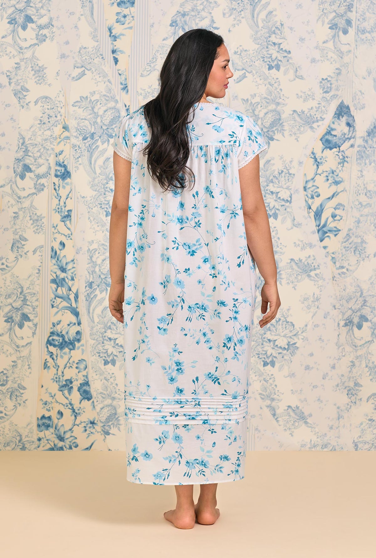 A lady wearing Aqua Dream Cotton Lawn Ballet Nightgown