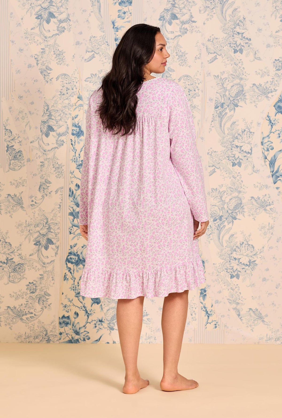 A lady wearing Rose Tangle Cotton Knit Long Sleeve Short Plus Nightgown