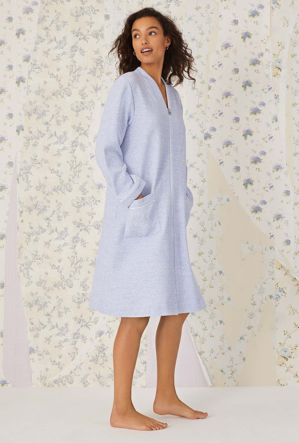 Heaven Blue Heather Diamond Quilted Zip Robe