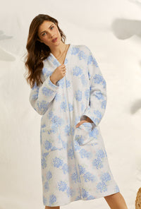 Hydrangea Blossom Short Zip Robe