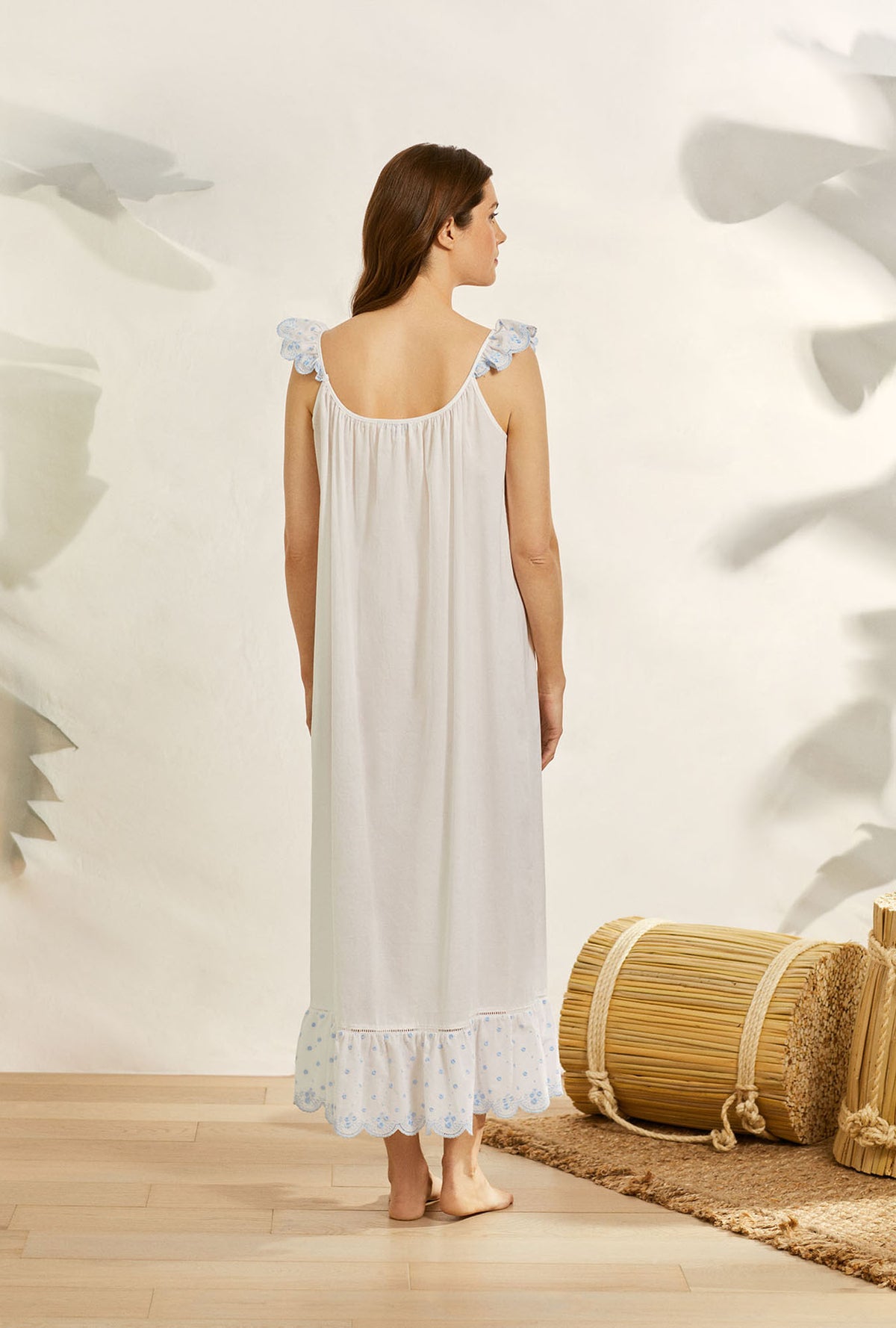 The &quot;Adriana&quot; Scallop Floral Embroidery Nightgown