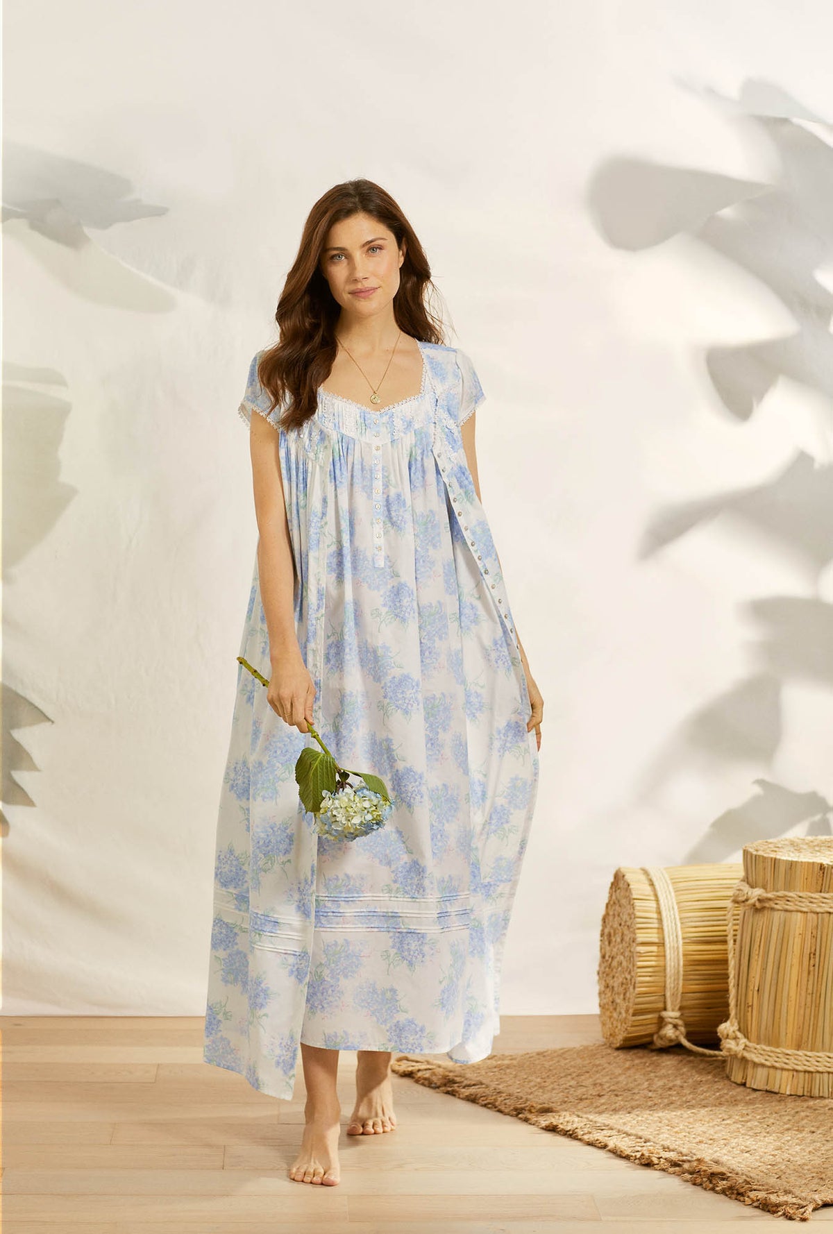 Hydrangea Blossom &quot;Eileen&quot; Nightgown